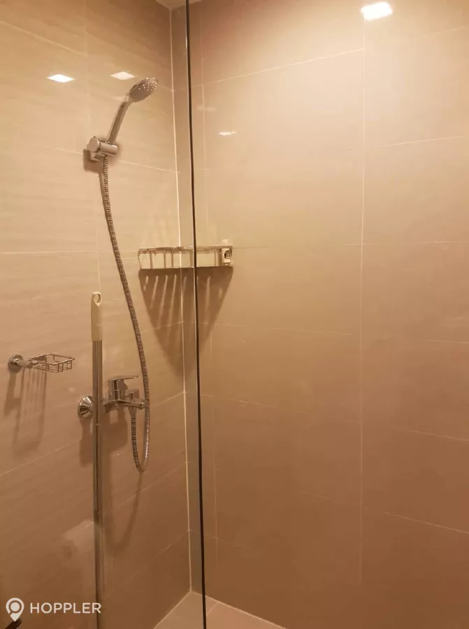"Studio Condo for Rent in Uptown Parksuites, BGC, Taguig - RR3117681"02