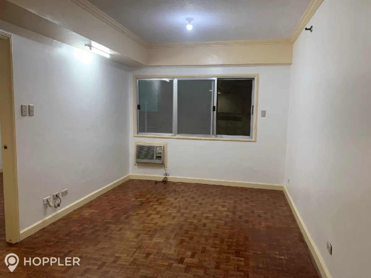 "1BR Condo for Rent in Nobel Plaza, Salcedo Village, Makati - RR3175481"04