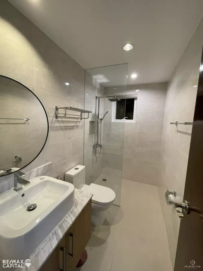 "Fully furnished Corner unit for lease in The Royalton at Capitol Commons, Pasig"09