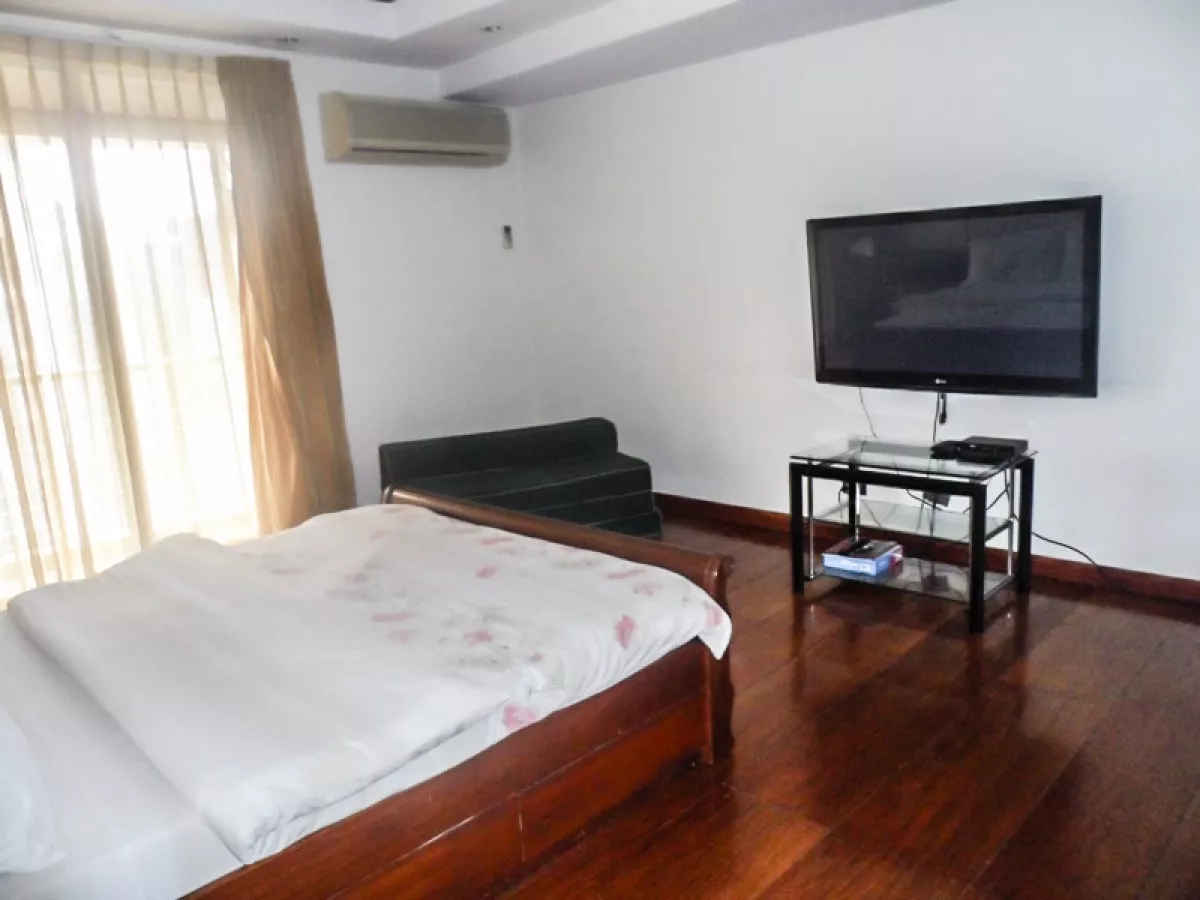 "Paseo Parkview Suites, 2 Bedroom for Rent, Salcedo Village, Makati,  RH-17266"08