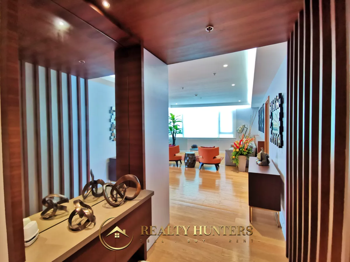 3 Bedroom Unit for Rent in Park Terraces Makati City02