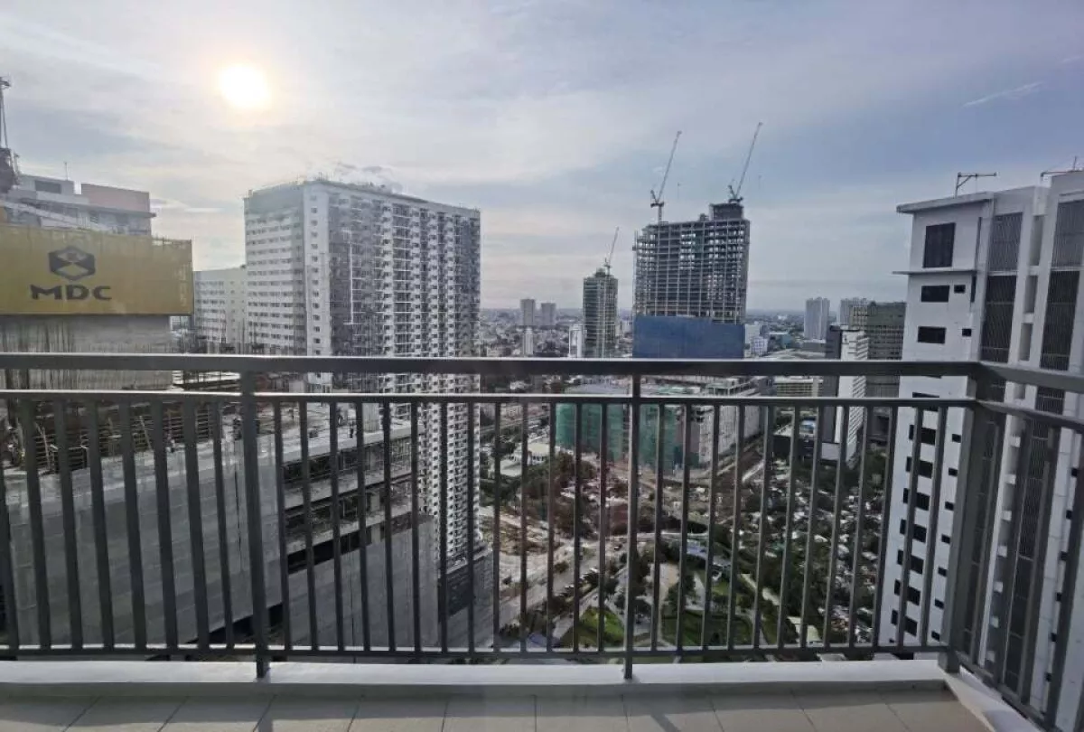 1 bedroom Condominium for Rent in high park vertis North Quezon City03