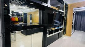 "SMDC Red Residences Condo For Sale Makati City, Chino Roces near in PNR South Commuter Railway, Walter Mart Mall and Makati Medical Center."03