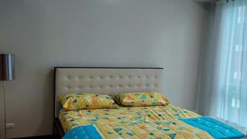 Fully Furnished 2 Bedroom Unit in 8 Forbes Town Road BGC Taguig City02