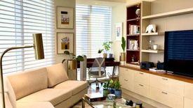 "Luxurious & Well-interiored 2BR Corner Unit in Lorraine Tower, The Proscenium At Rockwell"02