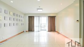 Semi-furnished 2 Bedroom Condo for Rent in Regent Parkway Taguig City02