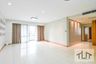 Semi-furnished 2 Bedroom Condo for Rent in Regent Parkway Taguig City04