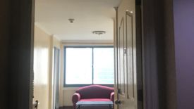 "Studio type for rent with parking (Negotiable) at West of Ayala, Makati City"03