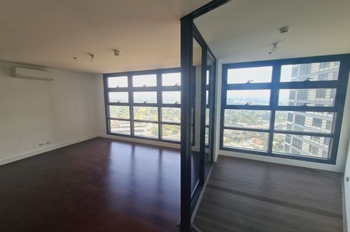 2BR Unit with Stunning Views in Garden Towers - Tower 101
