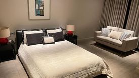 "Good Deal: 3 bedroom unit in  One Roxas Triangle, Makati City"03