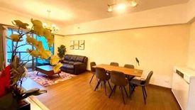 "Good Deal: 2 bedroom unit in  Shang Salcedo Place, Makati City"02