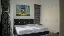 "Good Deal: 2 bedroom unit in  Manansala, Rockwell, Makati City"02