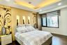 "Good Deal: One (1) Bedroom Unit in Arya Residences, McKinley Parkway, Taguig"08