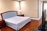 3 Bedroom Condominium Unit for Rent at One Roxas Triangle in Makati City07