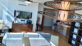 Interior designed and fully furnished 2 bedroom unit in Park Terraces02