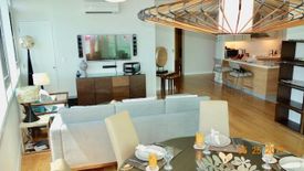 Interior designed and fully furnished 2 bedroom unit in Park Terraces03