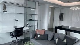 Fully Furnished 1 Bedroom Unit for Rent at Alphaland Makati Place03