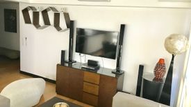 Fully furnished and Interior designed 2 bedroom unit in One Serendra West Tower02