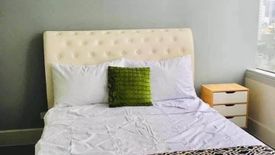 "Good Deal: 3 bedroom unit in  Lorraine, Rockwell, Makati City"02