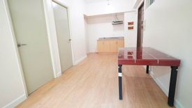For Rent: 2BR Semi Furnished Condo Unit in Peninsula Garden Midtown Homes Manila02