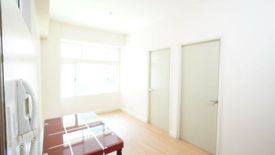For Rent: 2BR Semi Furnished Condo Unit in Peninsula Garden Midtown Homes Manila03