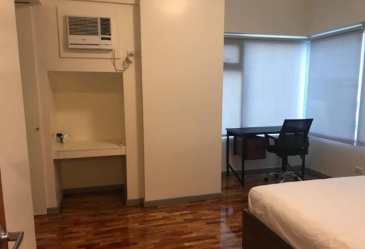 Spacious One Legazpi Park (OLP) 1BR Rent in Makati CBD Greenbelt Legazpi Village02
