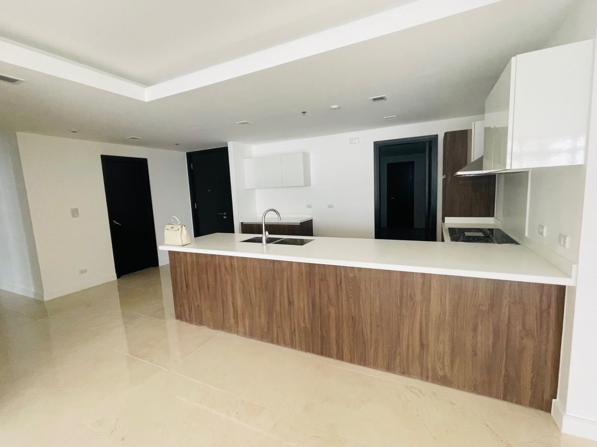 "East Gallery Place: 3BR  242 sqm, Semi-Furnished, 2 parkg, P250,000/mo."06