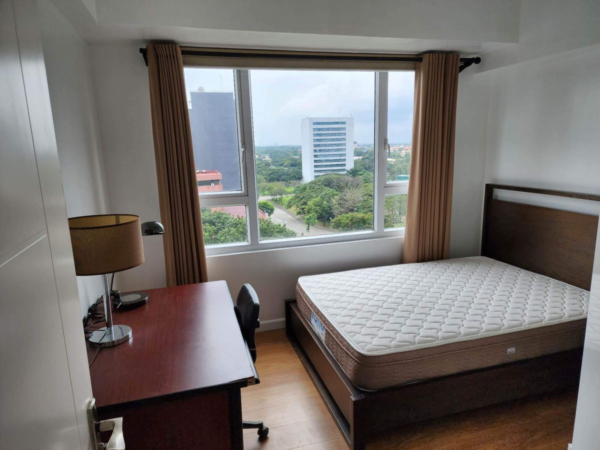 "2 Bedroom Condo Unit For Rent in Madrigal Business Park, Alabang, Muntinlupa"03