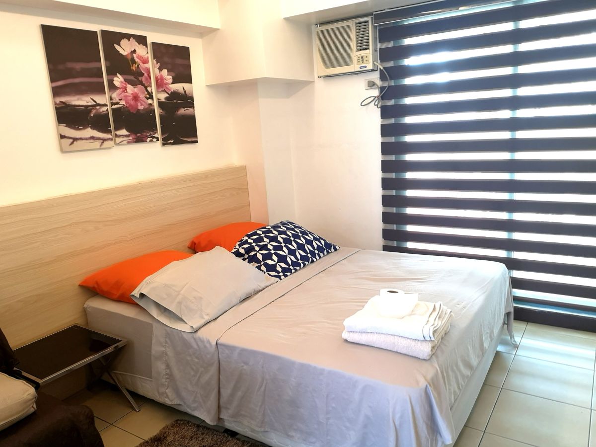 "For Rent 40sqm Studio with Balcony, fully-furnished, Rockwell view, Mandaluyong"02