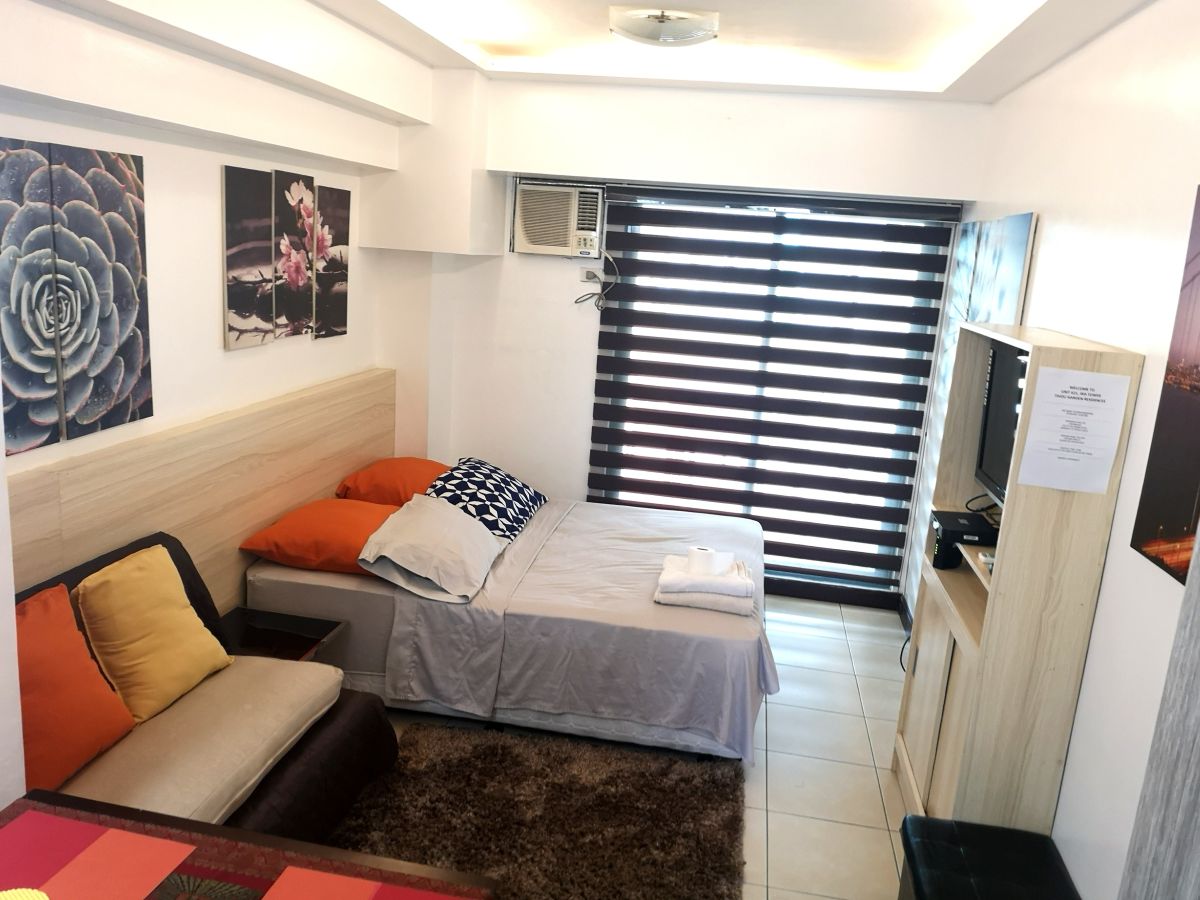 "For Rent 40sqm Studio with Balcony, fully-furnished, Rockwell view, Mandaluyong"03