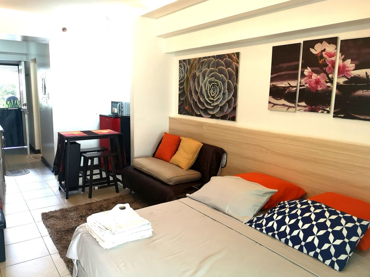 "For Rent 40sqm Studio with Balcony, fully-furnished, Rockwell view, Mandaluyong"05