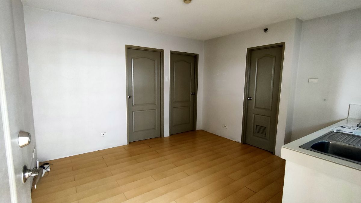 2 Bedroom Condo Unit Near Ortigas Cbd At Sorrento Oasis Pasig05