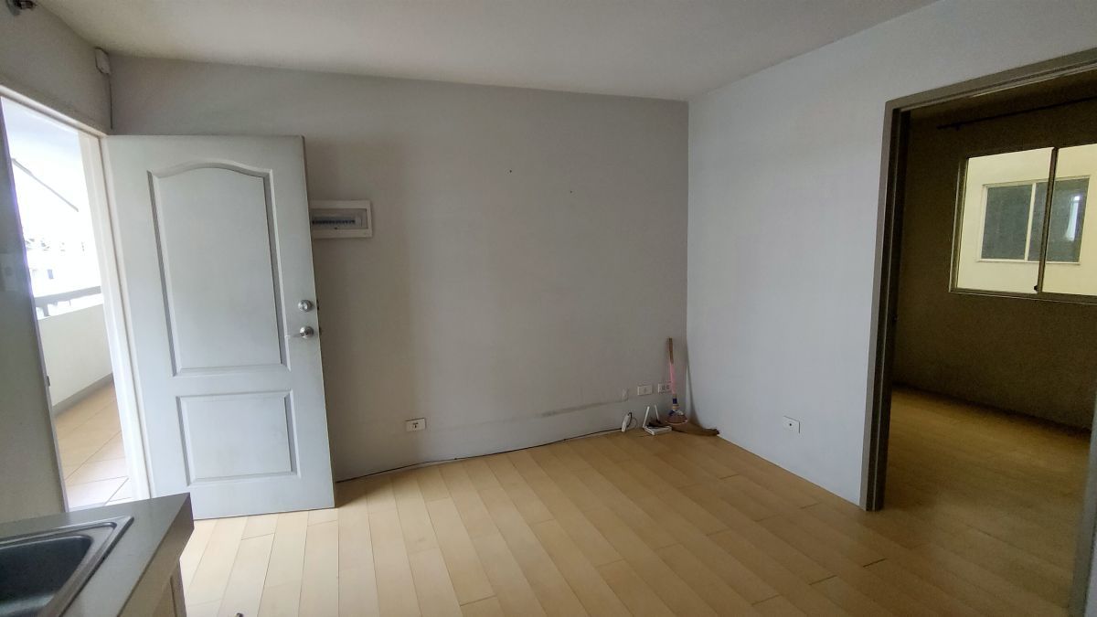 2 Bedroom Condo Unit Near Ortigas Cbd At Sorrento Oasis Pasig07