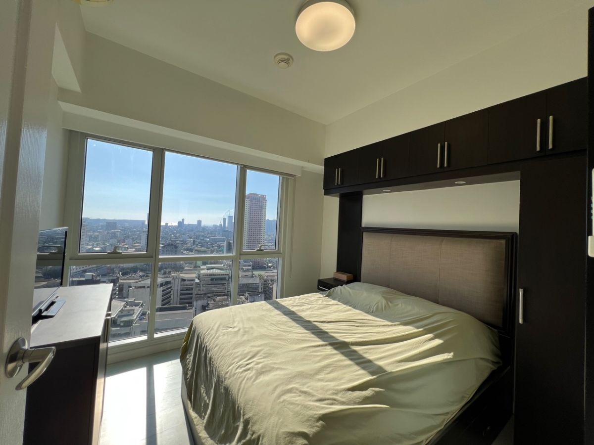 "Senta: Legazpi Street: 2BR  80 sqm, Furnished, 1 parking, P90,000/month"06