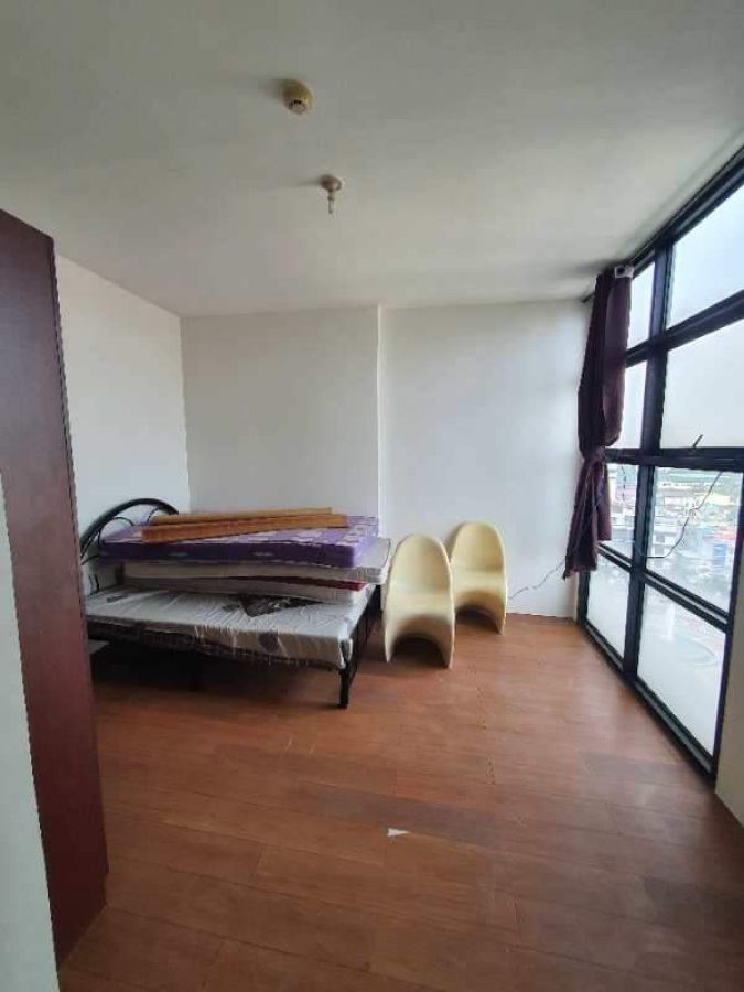 Malate Bayview Mansion -- Fully Furnished 4BR unit in Malate good for 8-10 pax03
