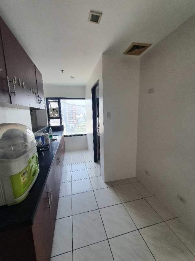 Malate Bayview Mansion -- Fully Furnished 4BR unit in Malate good for 8-10 pax05