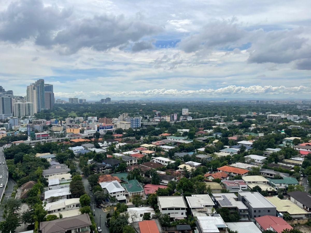 "One Rockwell East Tower: 3BR  127 sqm, Furnished, facing Bel Air, 2 Pkg"03