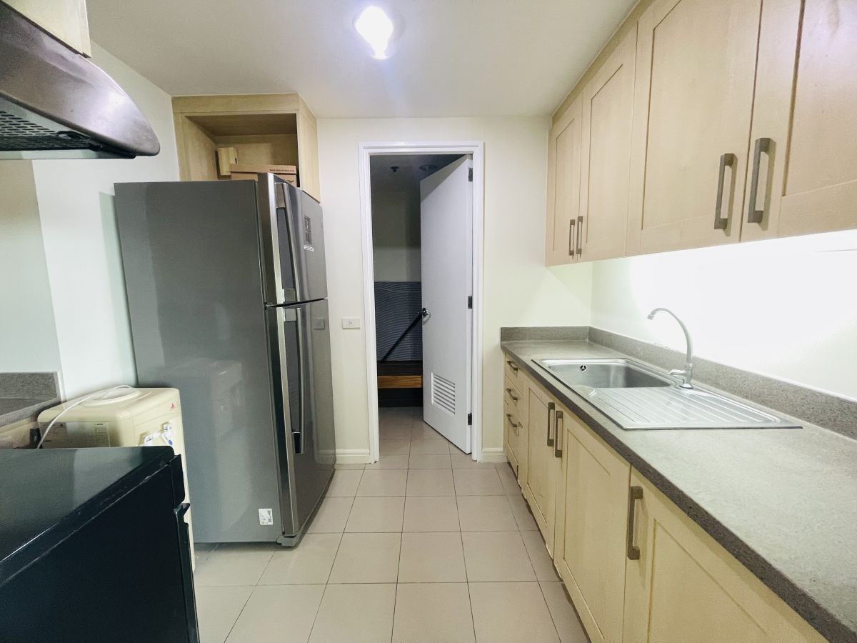 "One Rockwell East Tower: 3BR  127 sqm, Furnished, facing Bel Air, 2 Pkg"06
