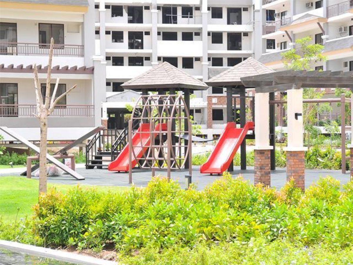 3 Bedroom Condo with Parking For Rent Riverfront Residences Pasig City04
