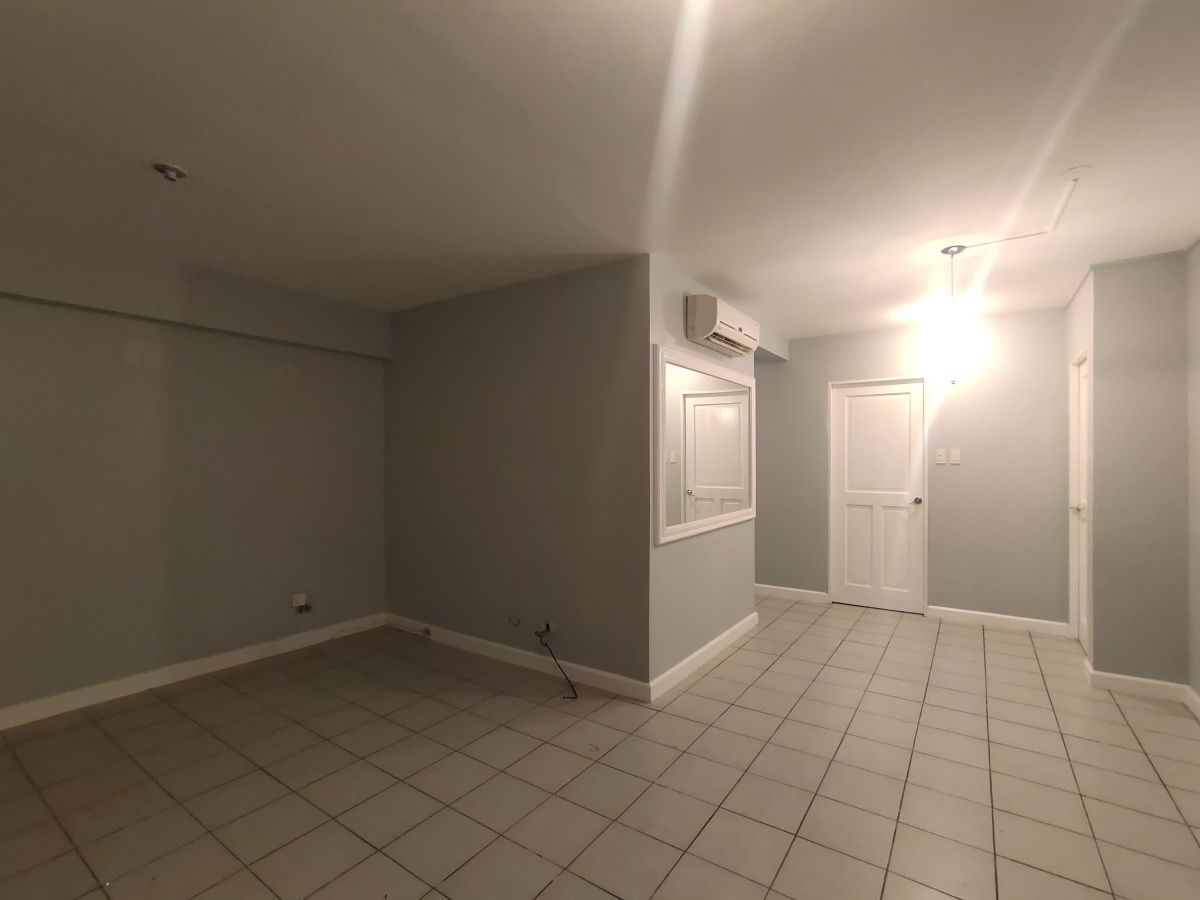 3 Bedroom Condo with Parking For Rent Riverfront Residences Pasig City07