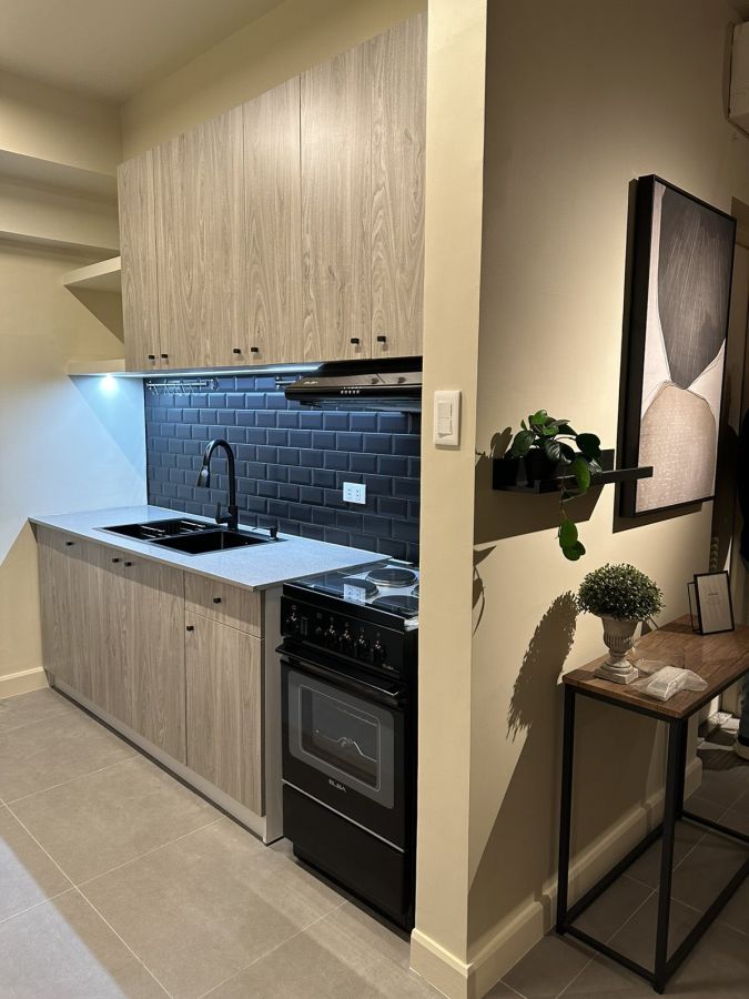 "2 Bedroom Condominium Unit For Rent at Zinnia South Tower, Quezon City"02