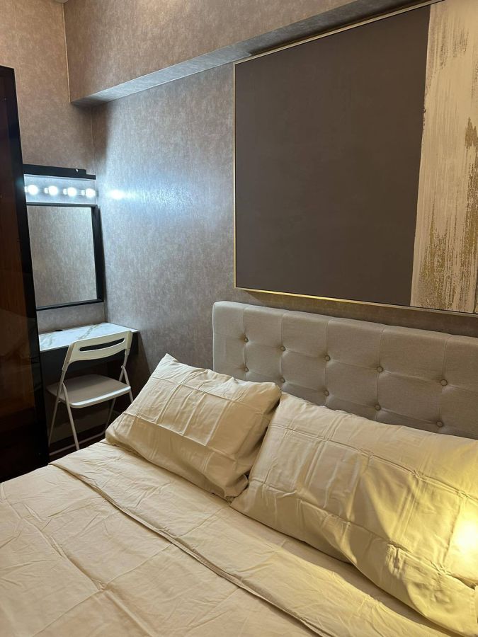 "2 Bedroom Condominium Unit For Rent at Zinnia South Tower, Quezon City"06