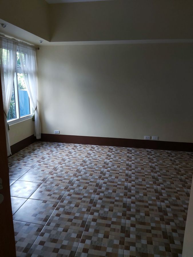 Trion Towers - Unfurnished 3BR Large Unit for Rent at BGC near SM Aura03