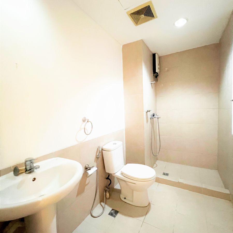 "For Rent! Furnished Studio Unit at The Icon Residences, BGC, Taguig City"06