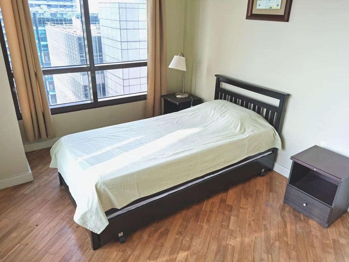 "Makati Rockwell 2BR Furnished Condo unit with Parking For Rent, 100sqm, 90K"03