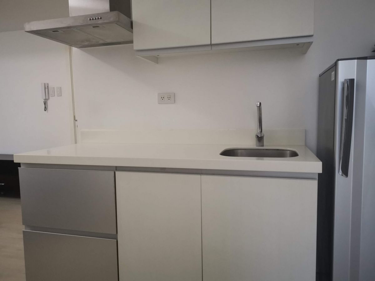 Two Bedroom Semi Furnished Unit for Rent in Maui Tower04