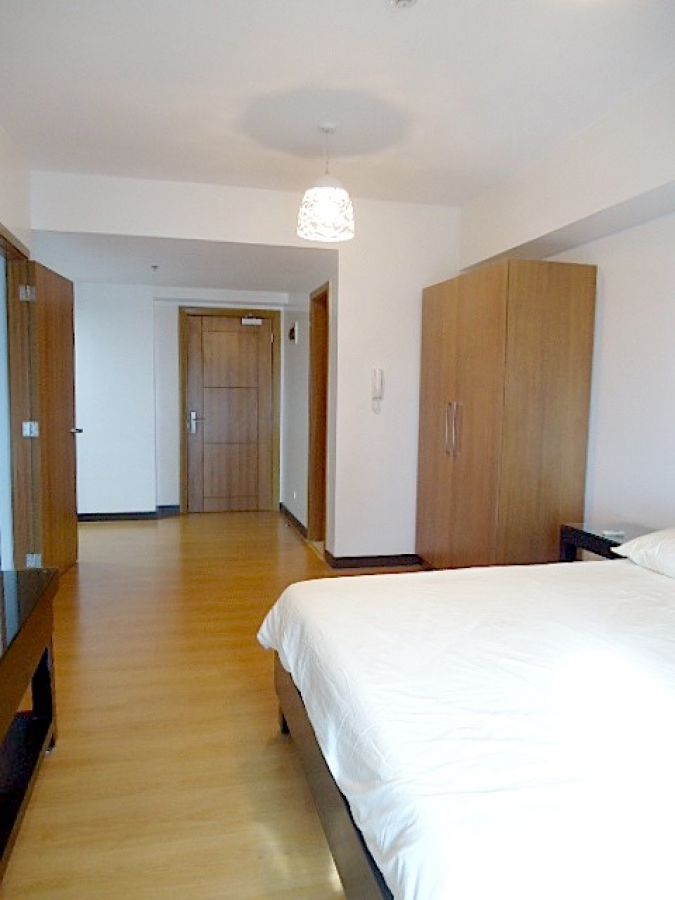 8 Adriatico 2BR unit for rent near Robinson Mall Padre Faura St Ermita Manila05