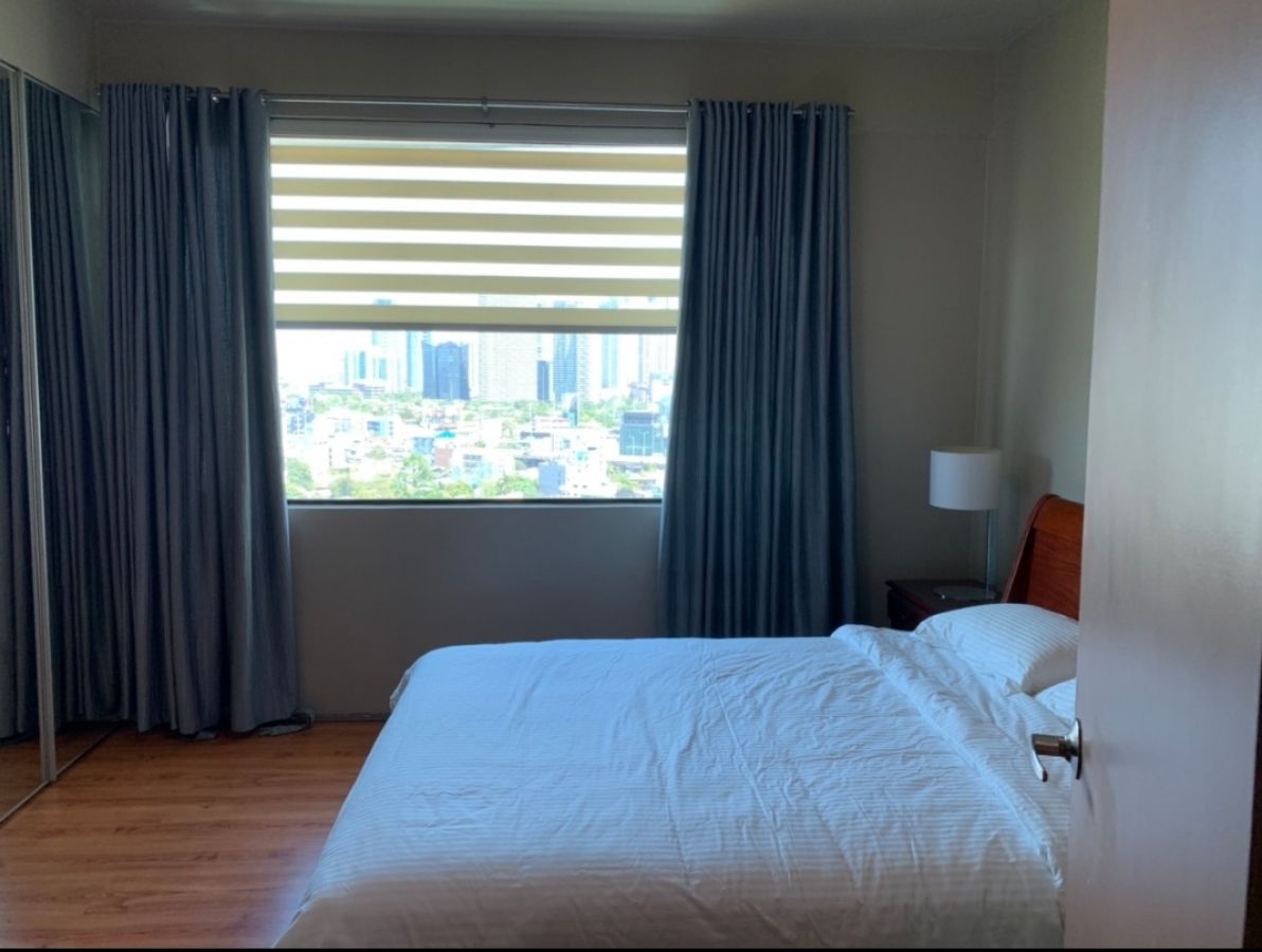 "Luxurious 2BR wtih Parking For Lease at Bonifacio Ridge, BGC"05