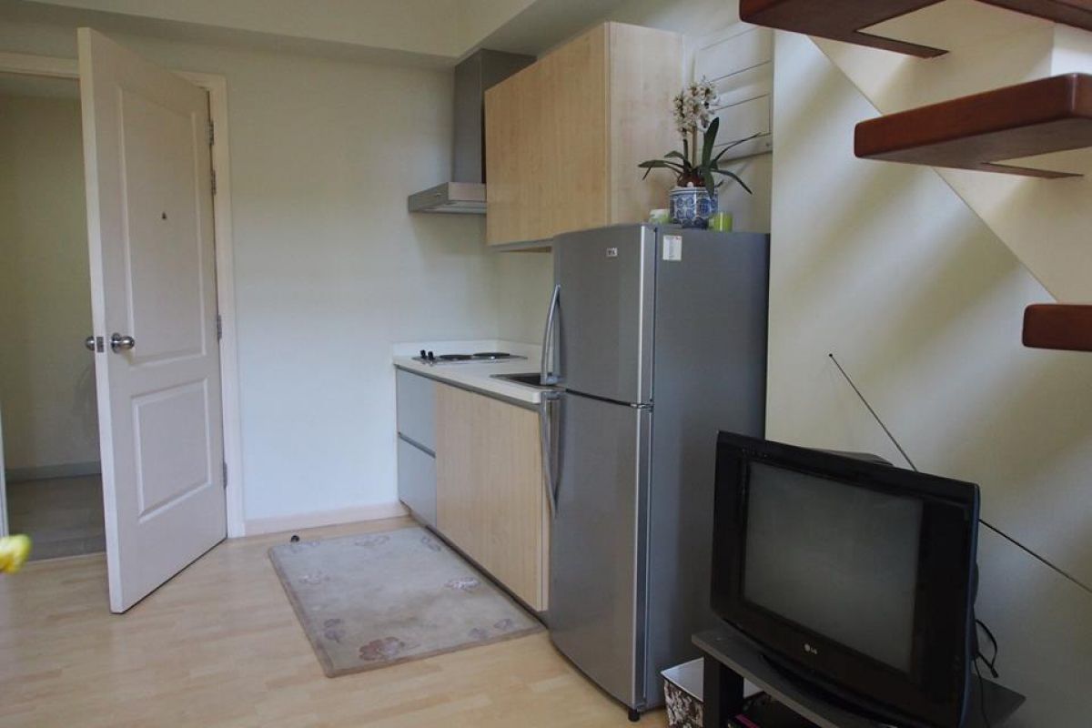 "Grand Soho, 1 Bedroom for Rent, 134 H. V. Dela Costa St., Salcedo Village, Makati, Bernadette Tud"04