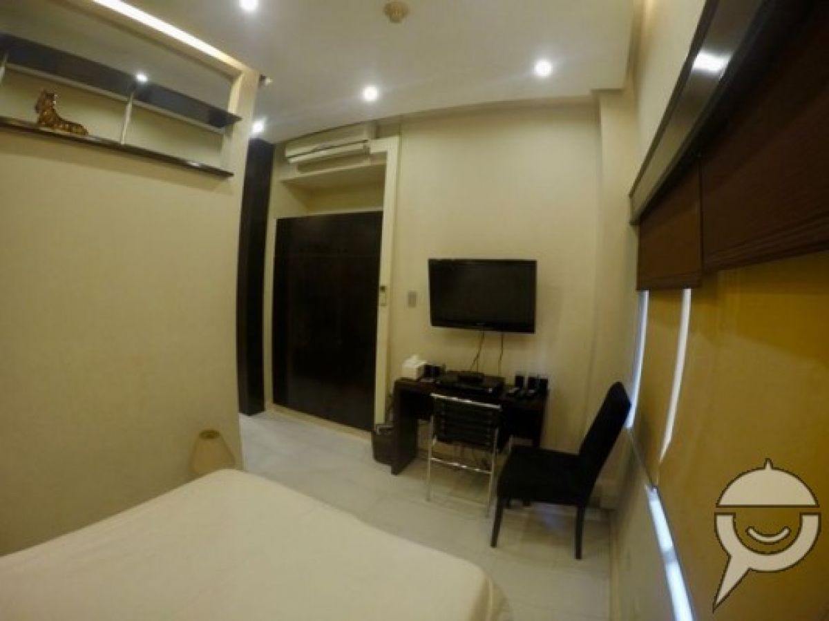 "Studio type, fully furnished with toilet and bath facility"06
